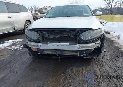 2018 Honda Accord Lx z USA, uszkodzony, nr VIN 1HGCV1F19JA040787